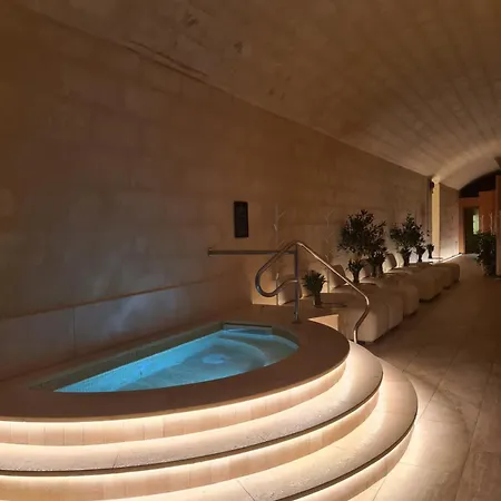 Mercury Tower With Stunning Sea Views