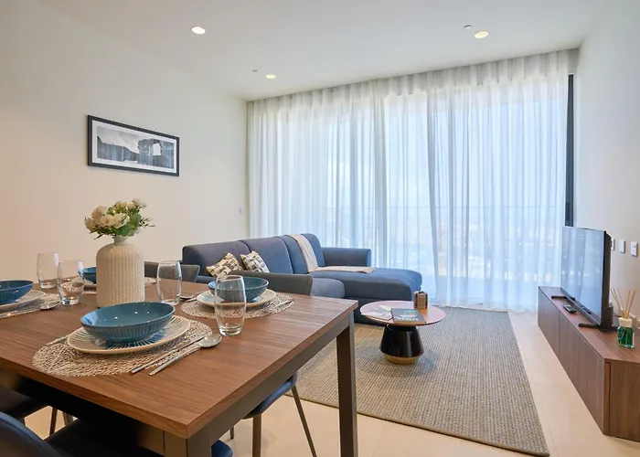 דירה Mercury Tower With Stunning Sea Views *