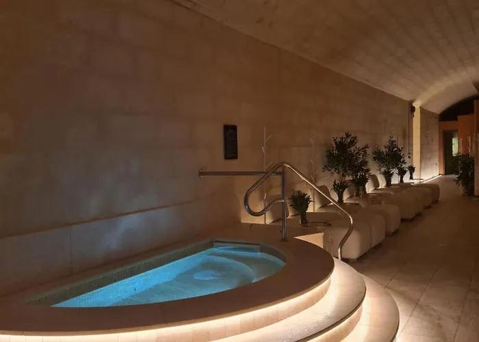 Mercury Tower With Stunning Sea Views