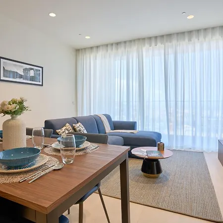 דירה Mercury Tower With Stunning Sea Views *